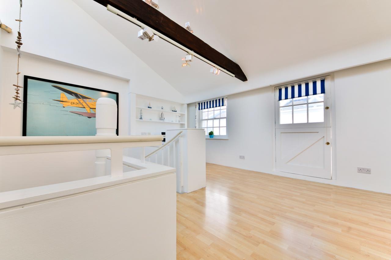 Sussex Mews House Holiday home *